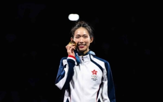 巴黎奥运｜香港女子重剑江旻憓夺得金牌