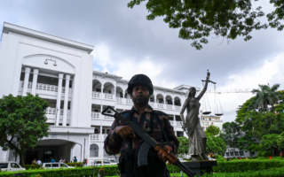 孟加拉最高法院取消93%公务员配额 抗议消声