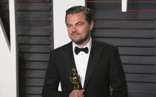 获李奥纳多5万欧元小费 法餐厅服务生激动洒泪