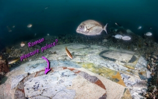 水下考古学家发现海底罗马别墅大理石地板
