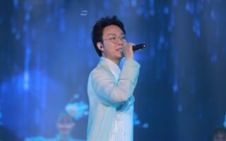 副歌交由现场观众合唱 李玉刚遭疑“躲高音”