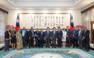 吐瓦鲁国会议长会赖清德:对台承诺坚定不移