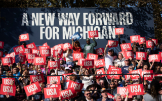 贺锦丽川普同赴密歇根 争取阿拉伯裔选民