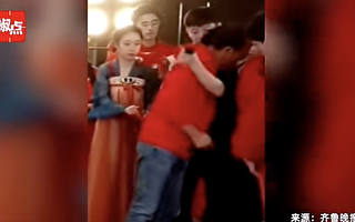 “董宇辉年会上抱着俞敏洪痛哭”引热议