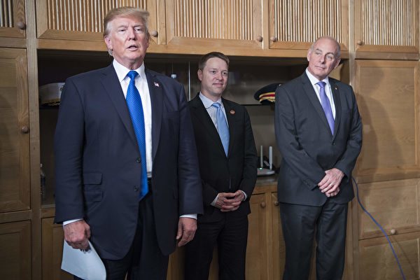 川普和前彭斯幕僚长驳斥凯利“法西斯”说法