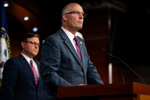 美国会敦促密歇根大学切断与上海交大的合作