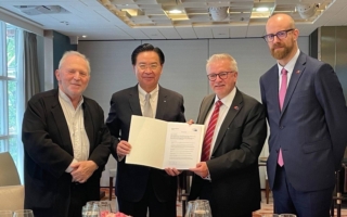 中共警告不准访台 欧洲议会不以为然坚持挺台