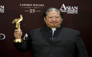 洪金宝自称前世是一头牛 武功胜过甄子丹