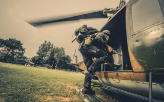 捍卫战士：与年轻的自己对话（1/3）