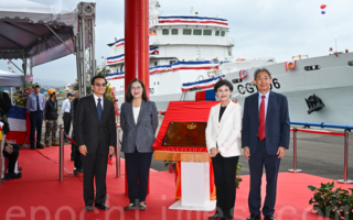 台湾2艘巡防舰交船下水 提升海巡执行力