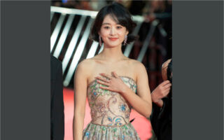 赵丽颖顶着超短发造型拍新剧 网友直呼认不出