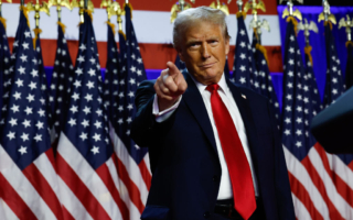 川普盼加速筹组政府 要求允许“休会任命”