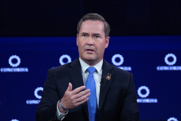 川普邀众议员沃尔兹出任国家安全顾问