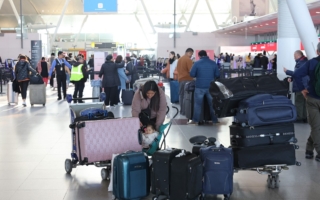 感恩节天气恶劣 哪些航班变动情况可获退款