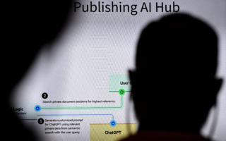 AI衍生问题未解 诺奖得主警告世界被其操控