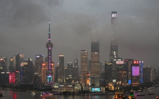 直言中国经济前景悲观 中国学者付鹏讲演爆红