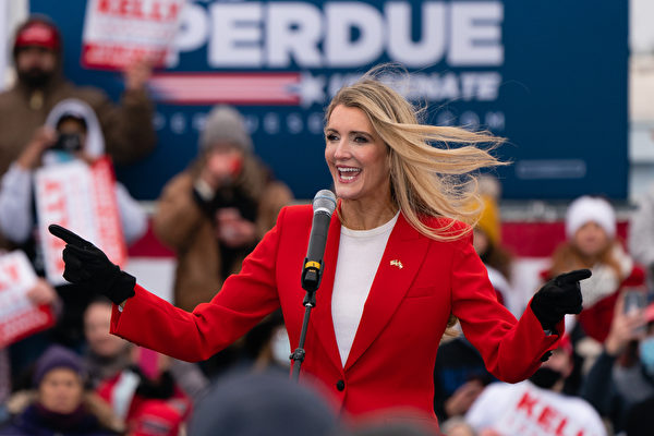 川普提名前参议员莱夫勒领导小企业管理局