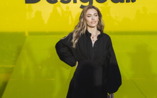 迈克尔·杰克逊爱女宣布订婚 男方身份曝光