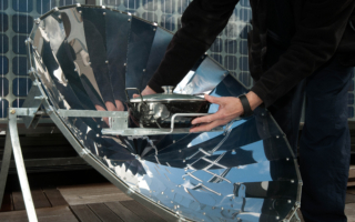 停电不用慌 太阳能炉可煮出热腾腾饭菜和饮用水