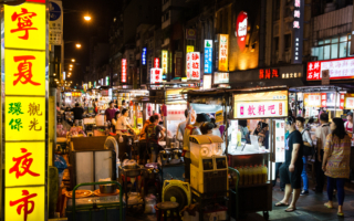 旅行时如何寻找美食的4个诀窍