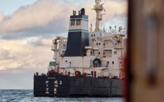 海底电缆被切断 欧洲四国官员登上涉案中国船