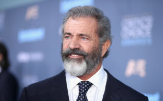 豪宅被烧毁 好莱坞明星梅尔·吉勃逊痛批纽森