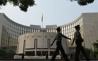 【翻墙必看】大陆银行罕见反向讨薪