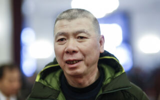 被传洛杉矶两套豪宅被烧毁 冯小刚回应