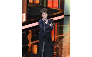 女儿在杜拜搭救护车送医 沈春华曝当地医疗费用