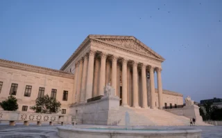 【快讯】美最高院裁决TikTok败诉 维持禁令