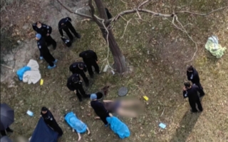 上海小学生期末考没拿100分 一家三口跳楼身亡