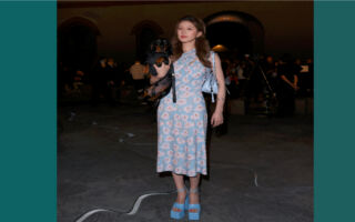 扛不起天价违约金？赵露思休养不足一月复工