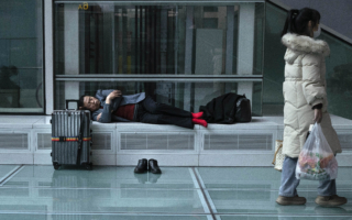 春运冷清 市场惨淡 中国经济低迷年味大减