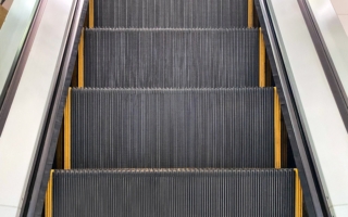 世界最短电扶梯在日本 只有5阶