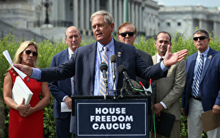 白宫:川普将发布“大规模”基础设施计划