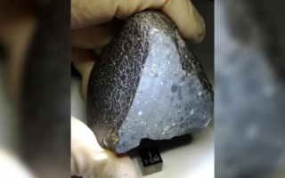 火星是否曾宜居？一颗陨石或提供直接证据