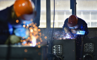 女企业家除夕曝光讨债遭遇 质问谁在坑中国人