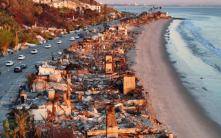 总统就职典礼后 川普24日视察加州野火灾区