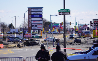 费城坠机事故目击者：整个天空都亮了