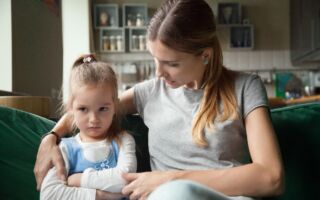 孩子生气怎么办？ 专家：说这句话立即化解