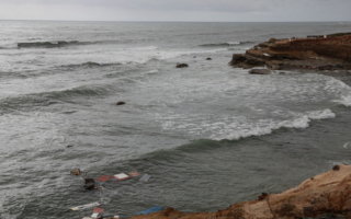 美海军战机加州外海坠毁 两名飞行员获救