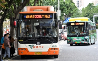 大陆多地现客运荒 分析：经济低迷人口减少