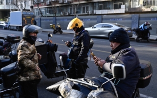 中国博主发现人口巨减 马斯克版AI揭秘密