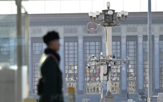 中共政治局委员向党魁述职 难掩内斗激烈