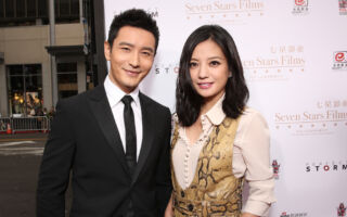 与赵薇先后贴夕阳照 黄晓明被网友起哄催一事