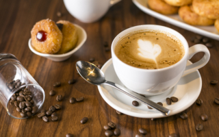 8岁男孩年入15万美元 他是怎么做到的？