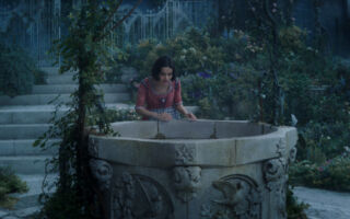 《白雪公主》陷争议风波 黄金时段影院座位空荡