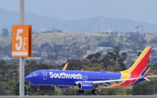 西南航空客机误将滑行道当跑道用 幸被叫停