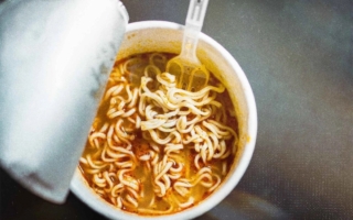 谷氨酸：可能损害大脑的加工食品添加剂