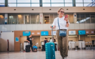 退休人士旅游省钱的12个技巧